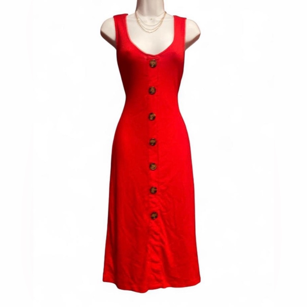 Red Sleeveless Scoop Neck Maxi Dress